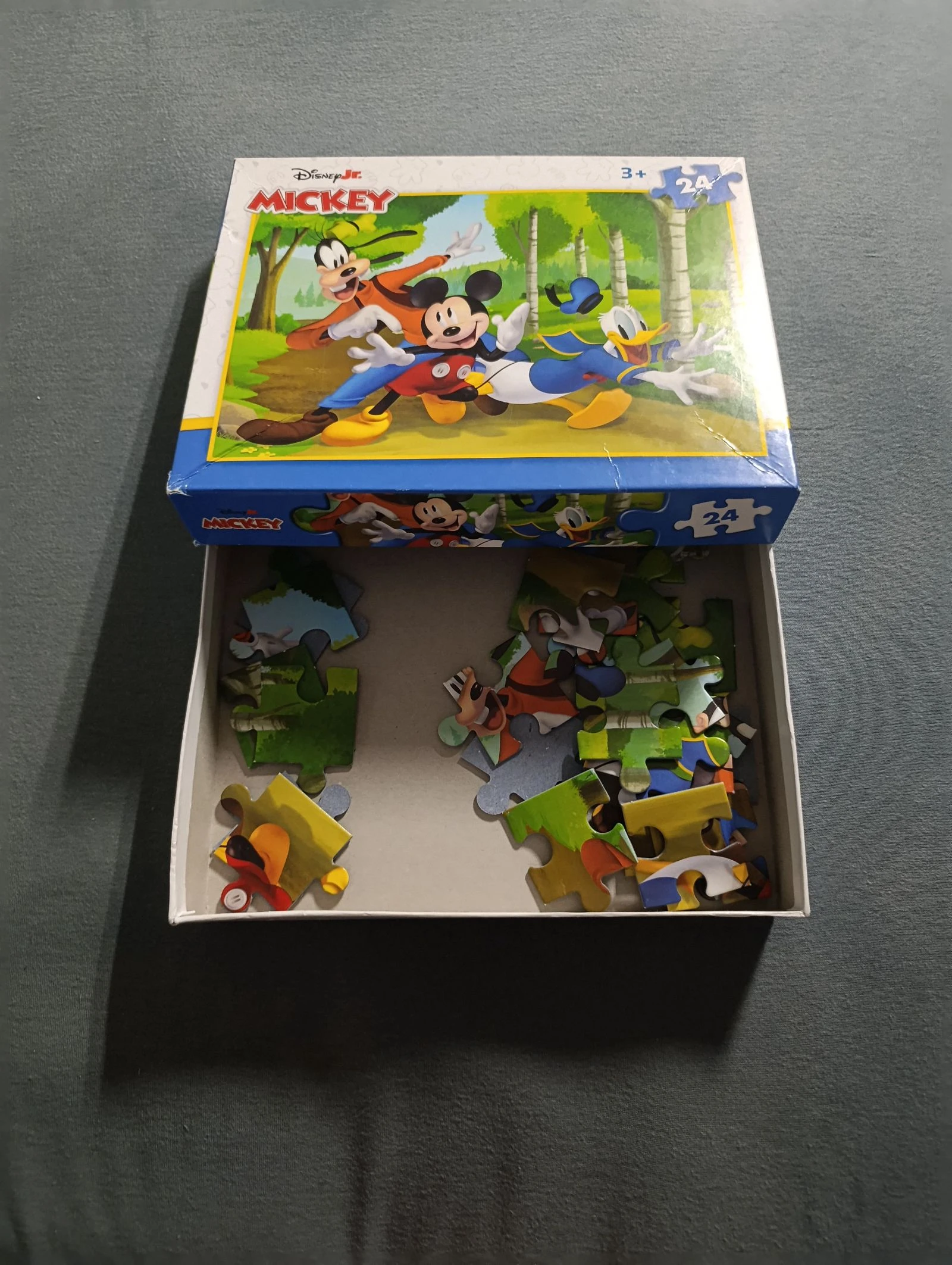 24 Piece Mickey and Friends Puzzle – photo 3